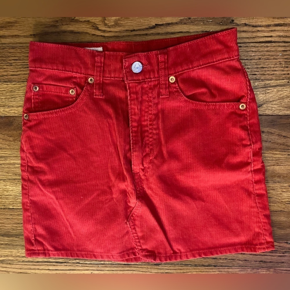 𝅺levi Strauss size 24 vintage y2k red Valentine’s Day corduroy miniskirt - Picture 3 of 15